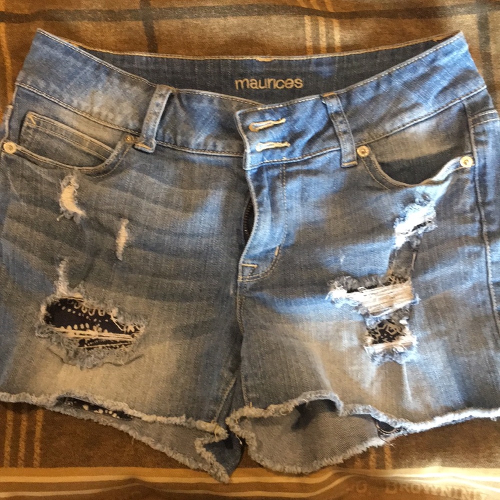Maurice’s denim cut off shorts